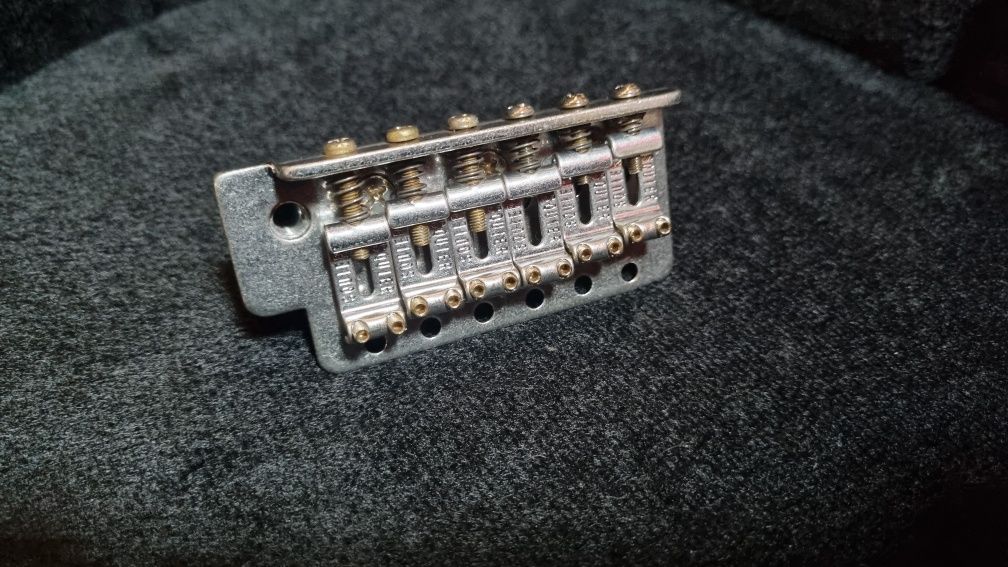 Ponte tremolo stratocaster