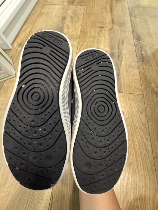 Хайтопи, кросівки, ботинки