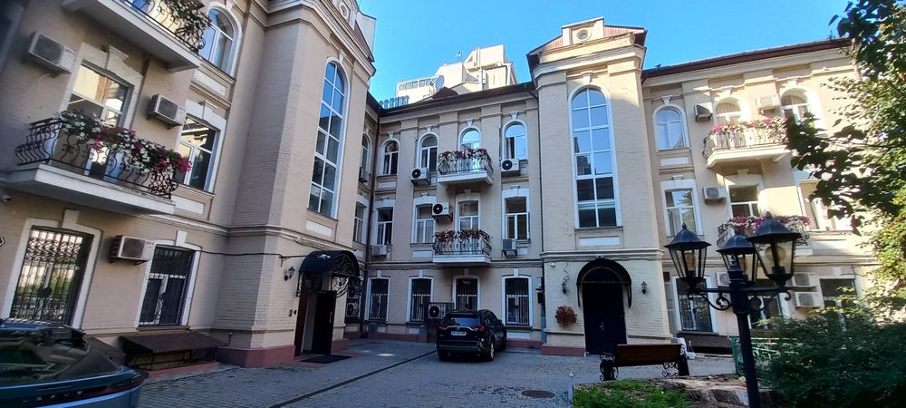 Без комиссии. Аренда помещения - 110 м², ст.м. Олимпийская.