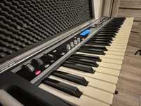 KORG X50 - SYNTEZATOR + CASE, stan bardzo dobry
