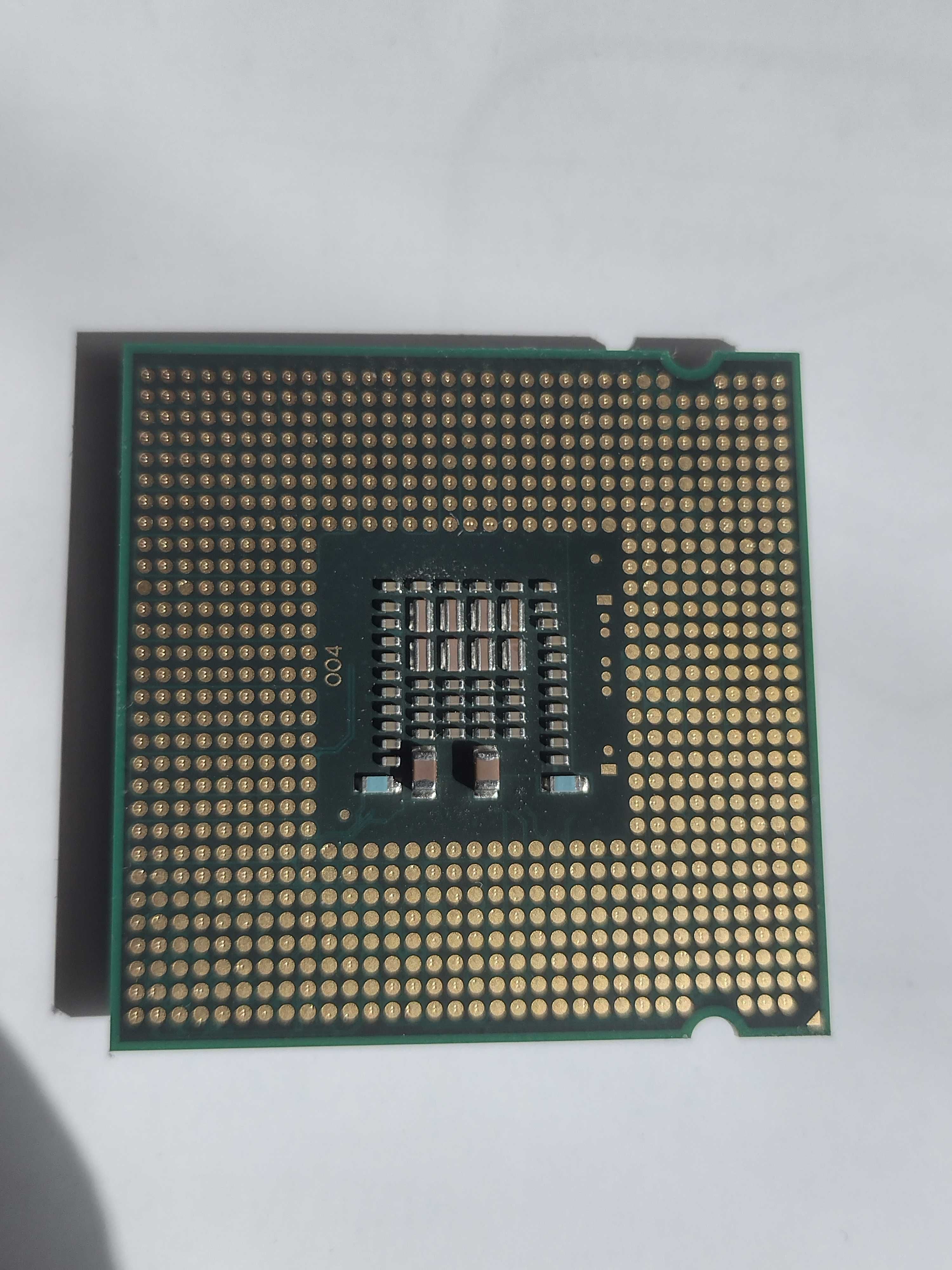 Процесор Intel Celeron E3400 , сокет  LGA775