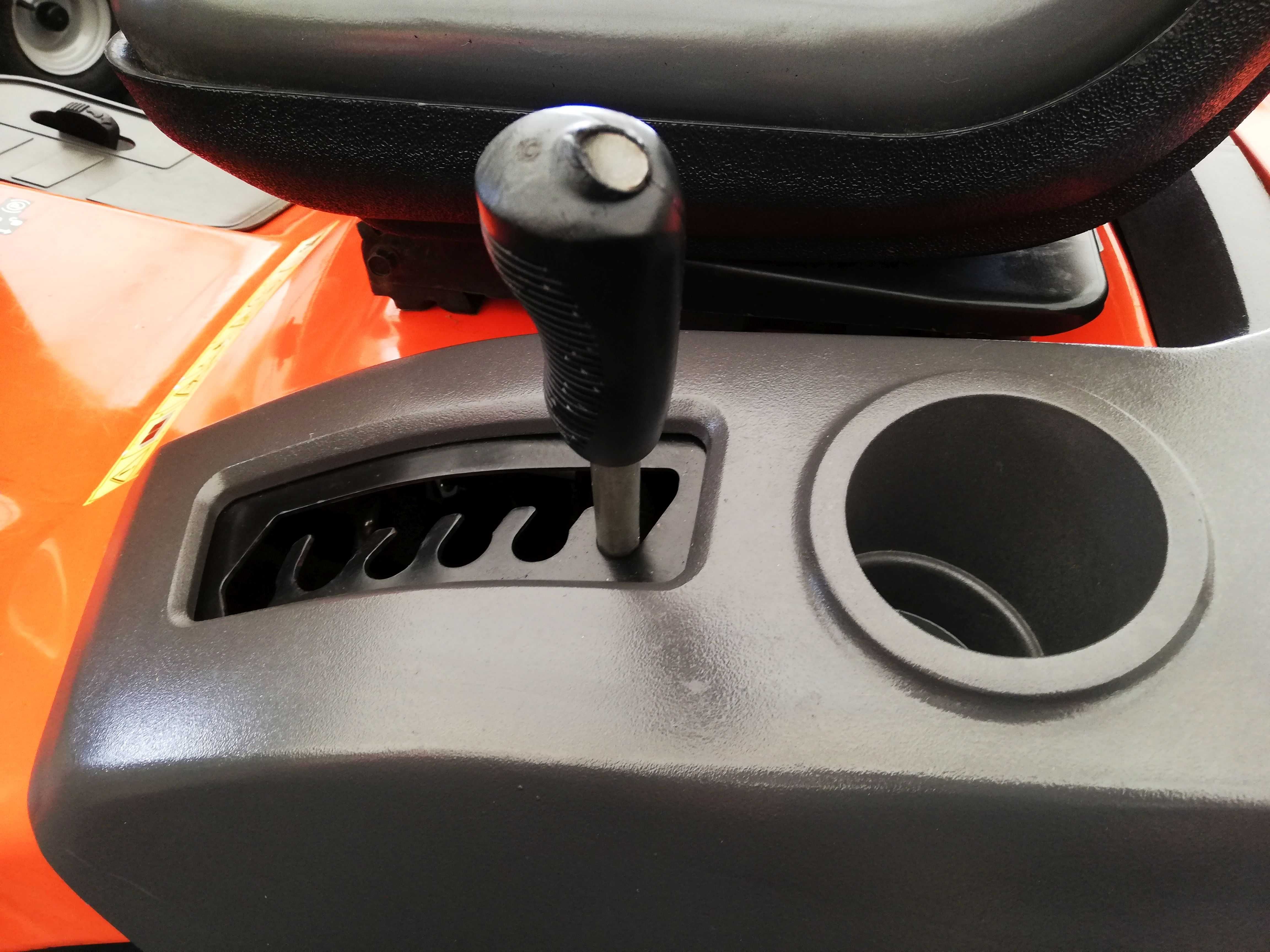 Kosiarka traktorek ogrodowy Husqvarna , Briggs