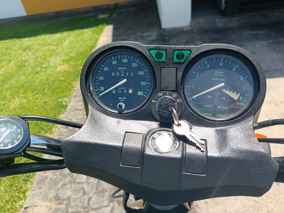 BMW R45 de 1980 em bom estado
