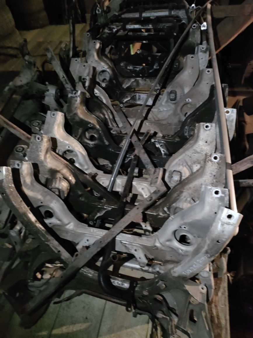 Sanki kołyska BMW E60 E61 E90 E91 E92 e87 e83 e85 e65