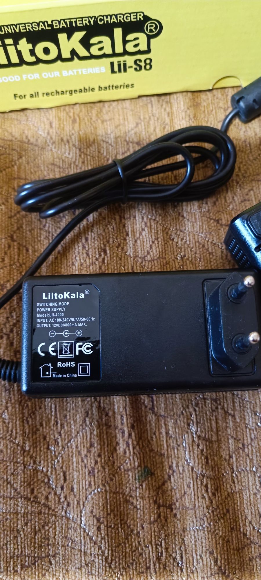 Зарядний пристрій LiitoKala Lii S8
LiitoKala Lii S8