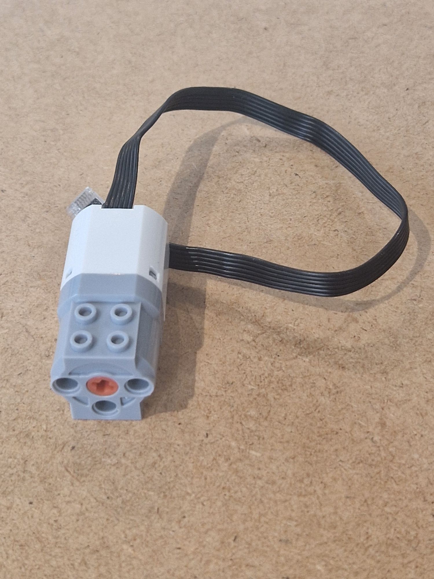 Silnik Motor średni liniowy. Wedo 2.0. Zamiennik klocki Lego Technic P