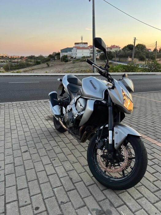 Kawasaki z750 cinza de 2007