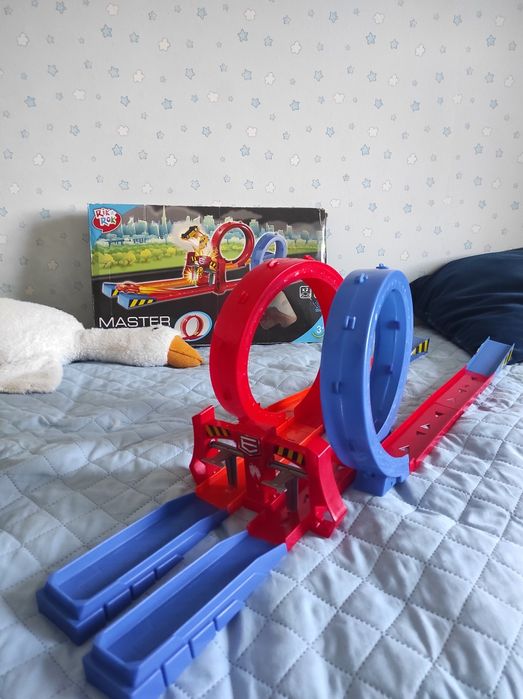 Трек для машинок