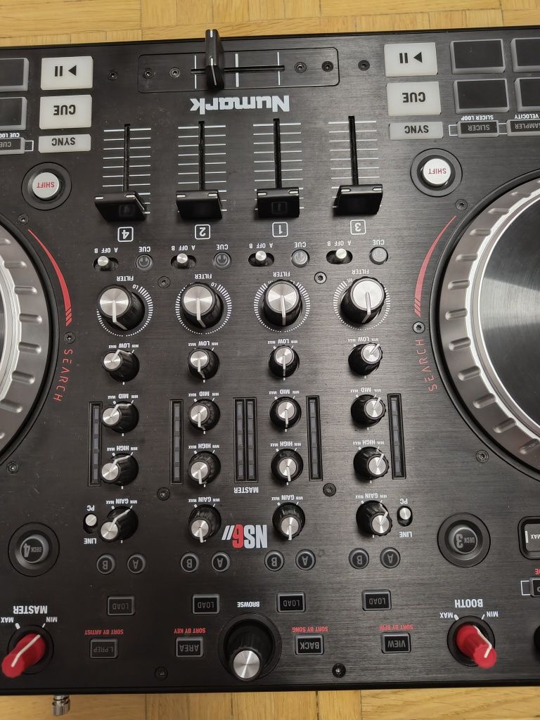 Numark NS6 II kontroler DJ