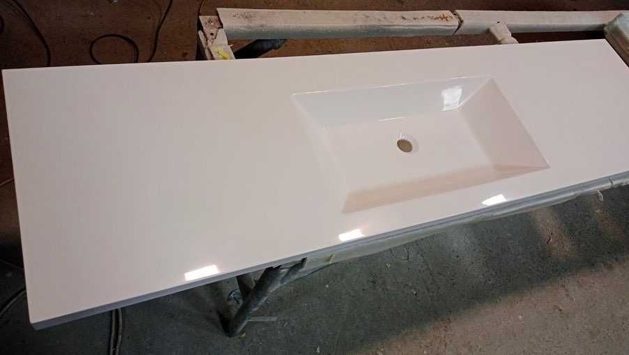 Умивальник литий зі стільницею, поверхня над пральною. Акція!