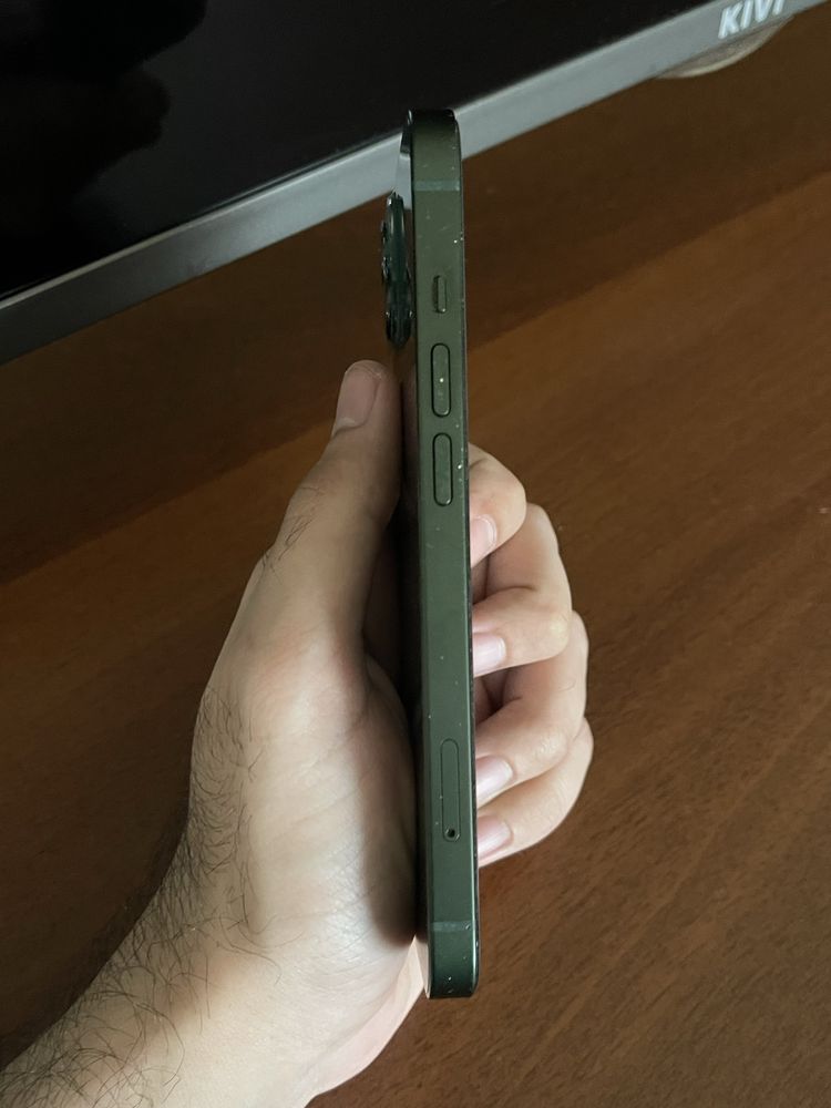 Продам IPhone 13 128gb Neverlock Green
