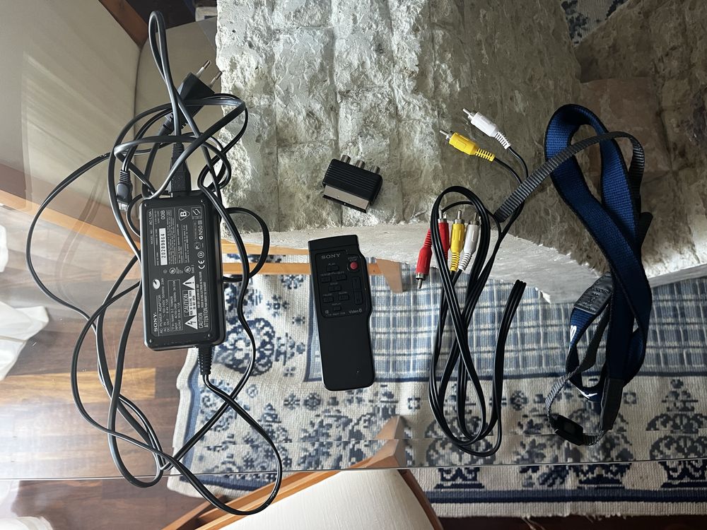 Câmara Sony Handycam Vision CCD-TRV67E Hi-8 como NOVA