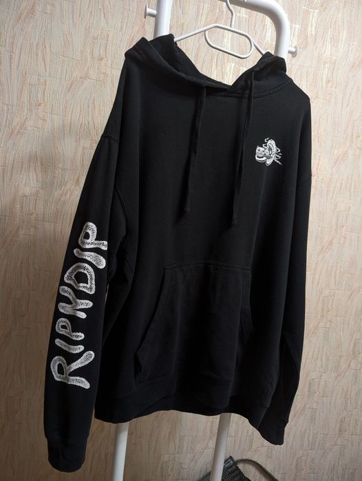 Худі худак Ripndip L  теплий 
гарний стан без нюансів
