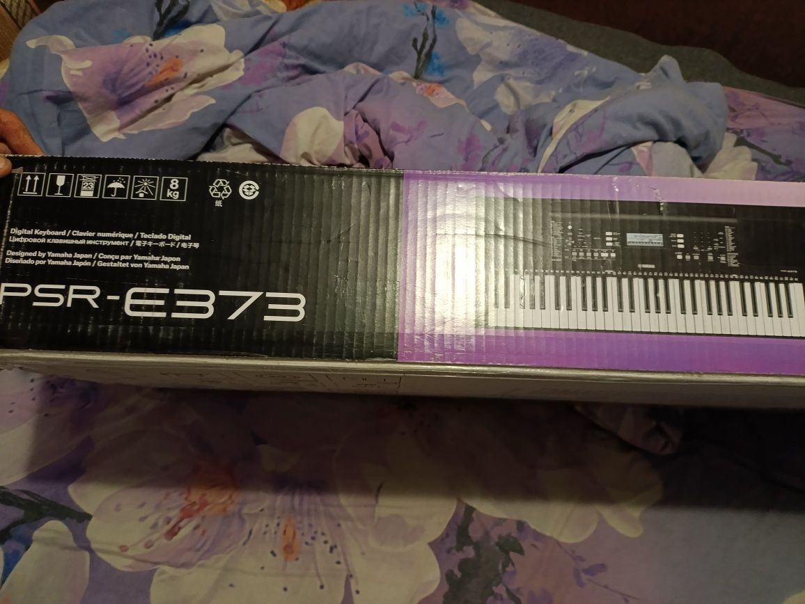Синтезатор Yamaha PSR-E373
