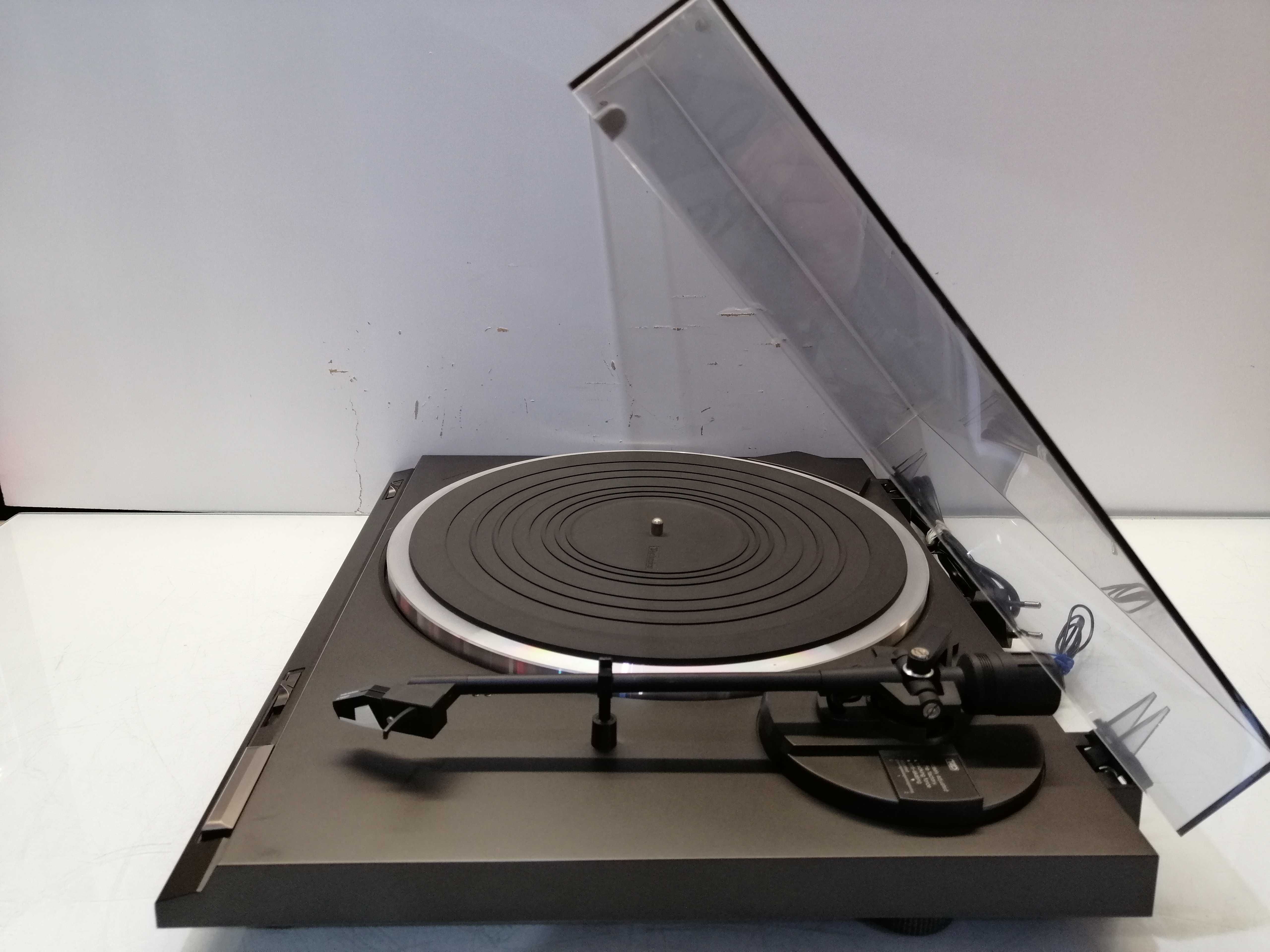 Gramofon Technics SL-BD20