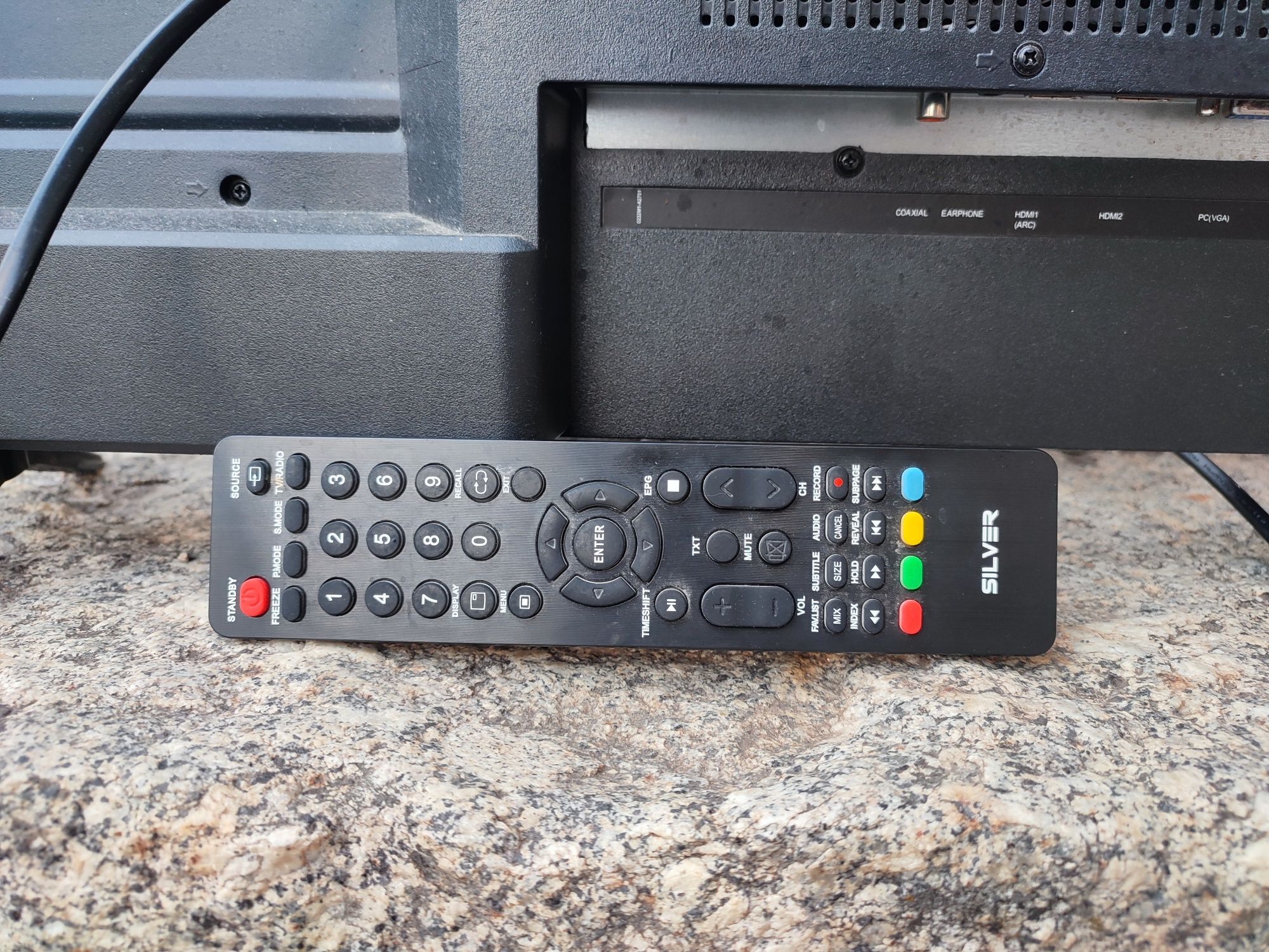 Televisão SILVER para peças
