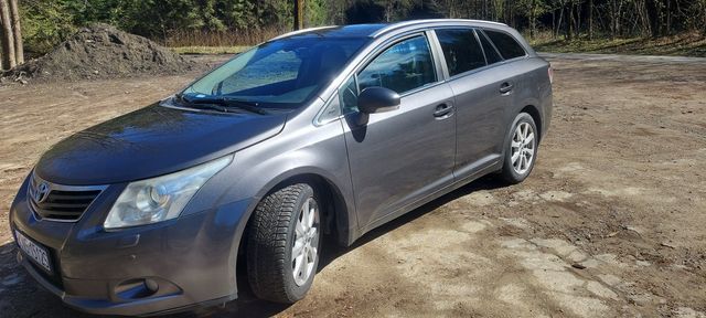 Toyota Avensis t27 2.0D4D 2011 Drugi wlasciciel salon PL