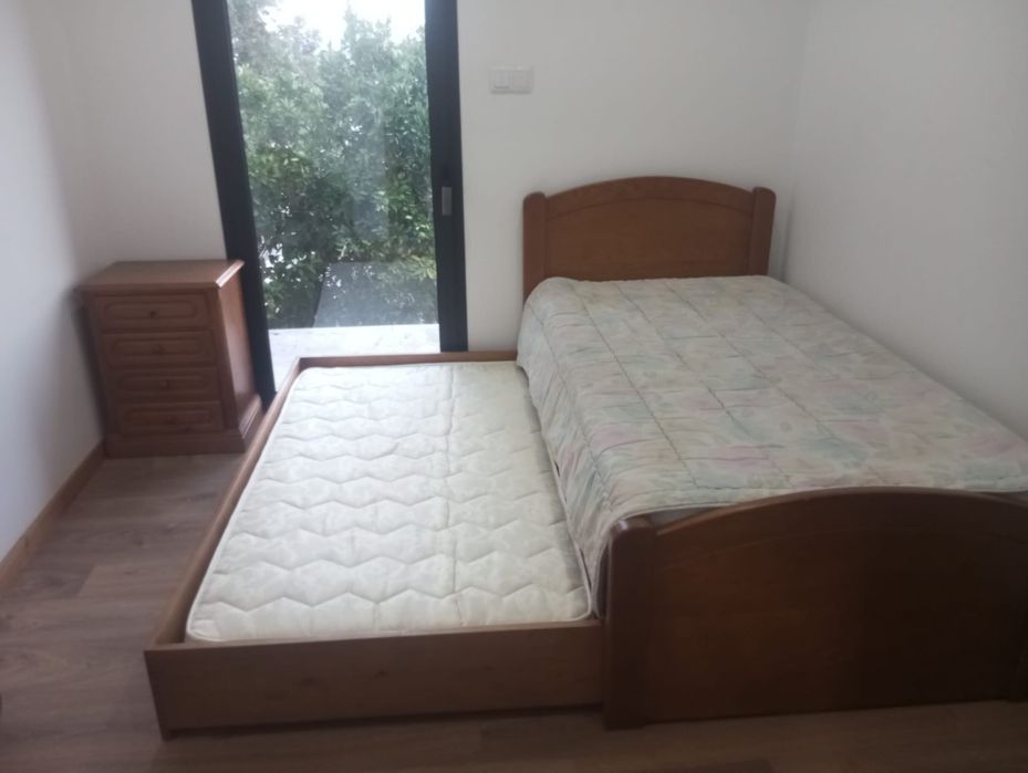 Cama dupla - colchões solteiro