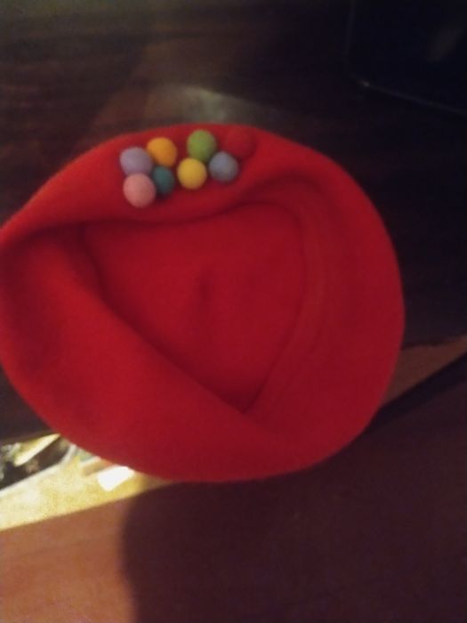 Sprzedam ciekawy beret