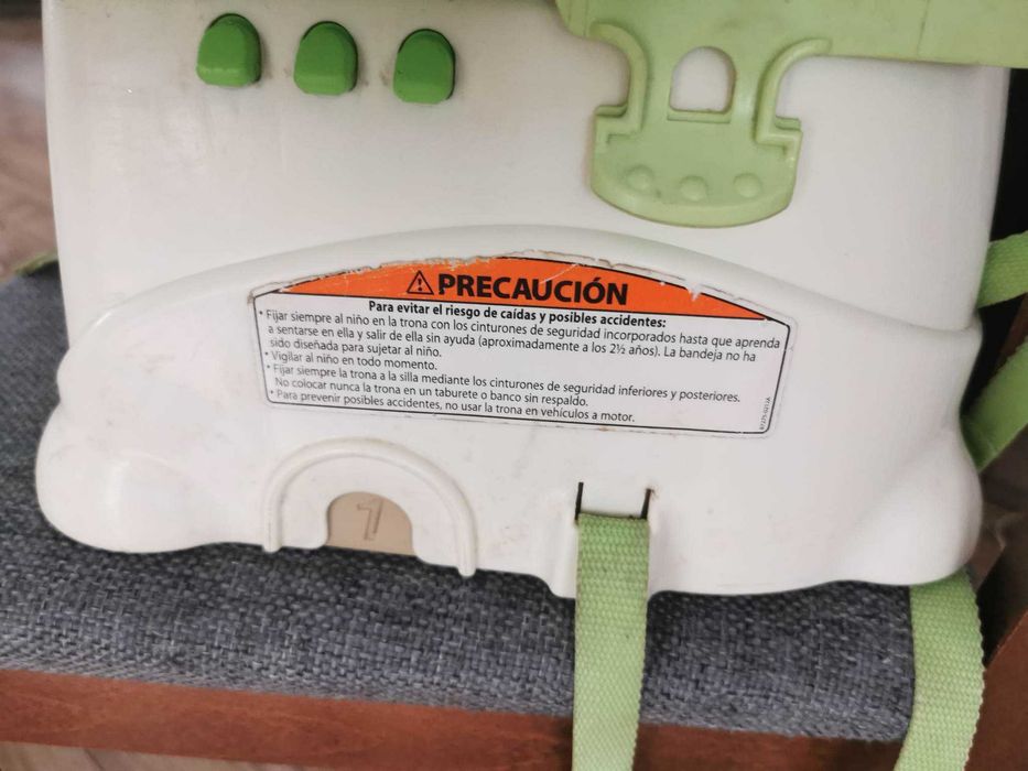 Krzesełko do karmienia Fisher Price