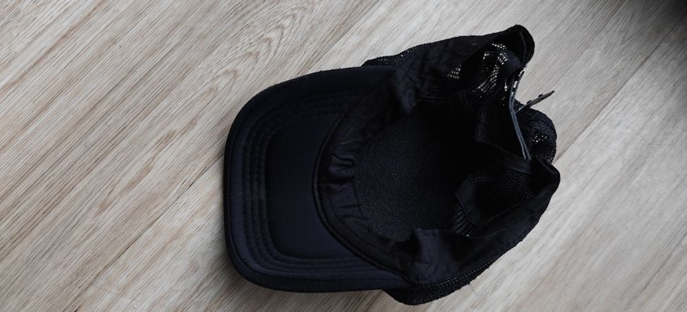 Czapka z daszkiem siateczką Batman