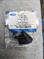 Веерная форсунка омывателя лобового стекла Ford