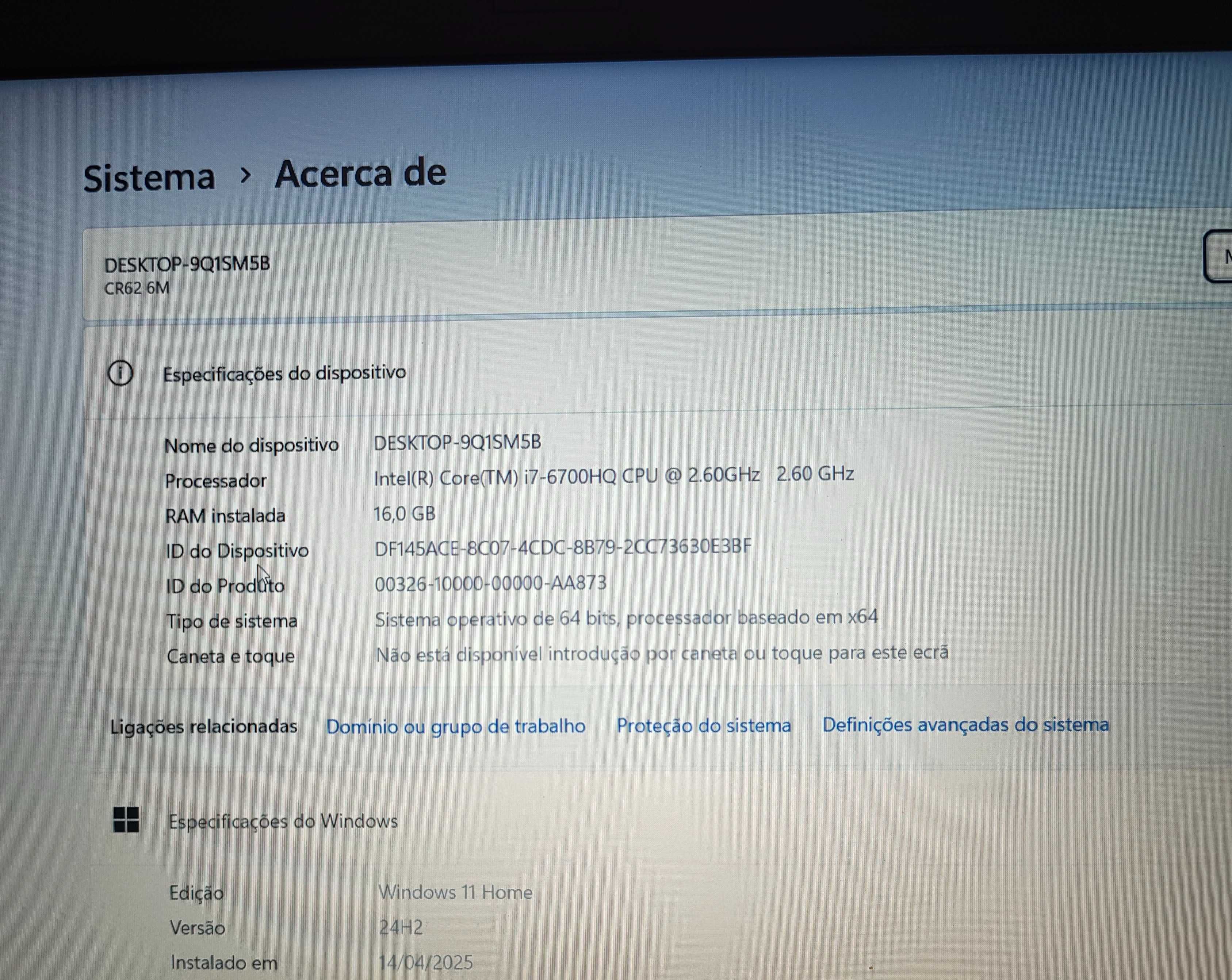 Portátil i7-6700HQ • 16GB RAM • SSD 240GB + HDD 700GB • Em bom estado!