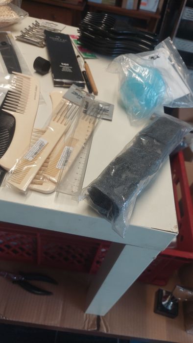 Lote Profissional de Cabeleireiro e Estética – Eurostil, D’Orleac, Jan