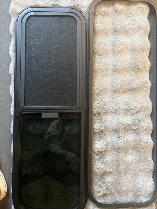 Sprzedam okno kamper przyczep kempingowa