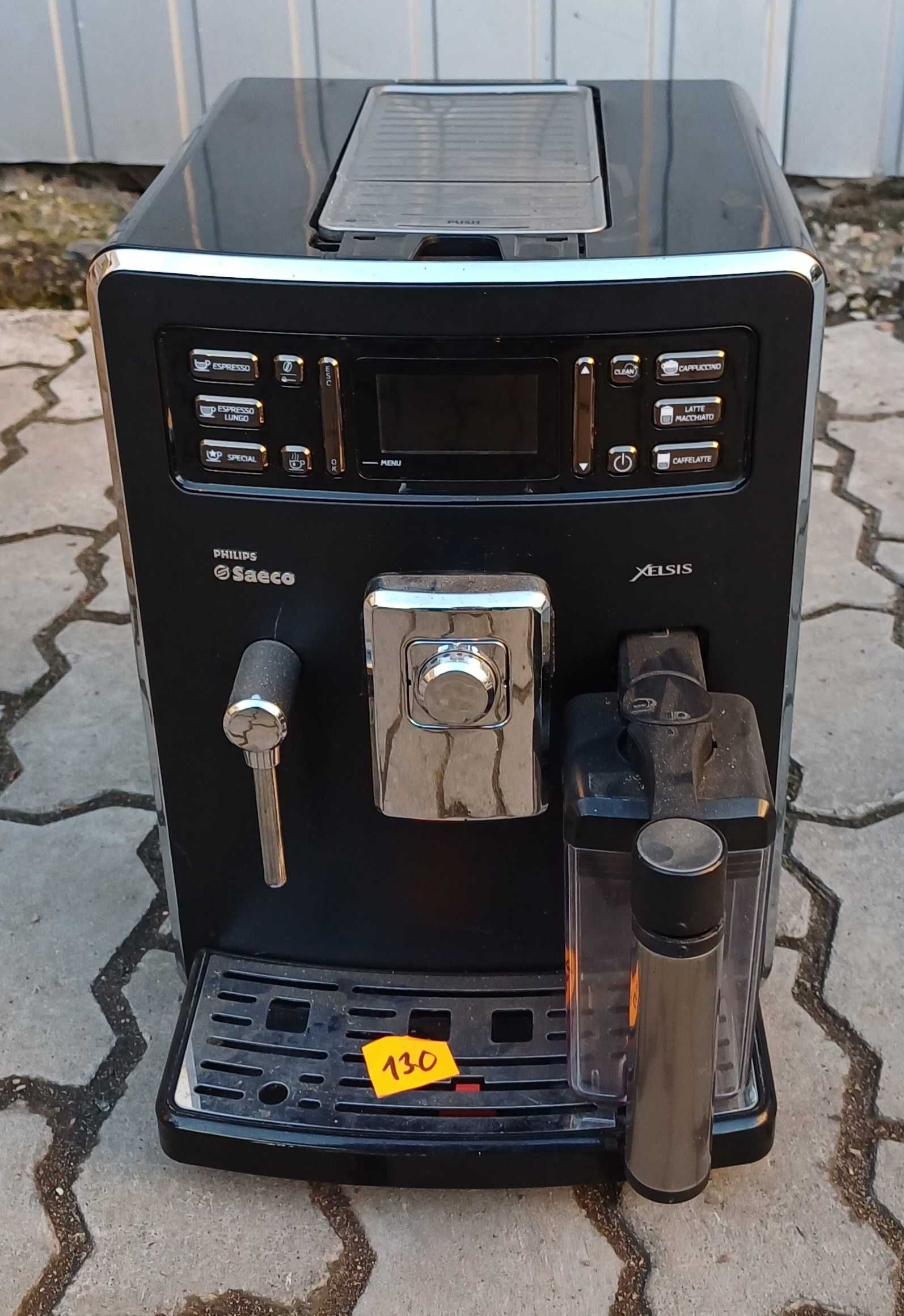 Кавоварка кавомашина Philips Saeco Xelsis HD8942 чорна з молочником