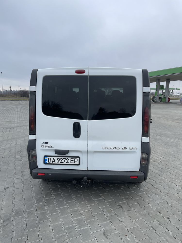 Продам Opel Vivaro