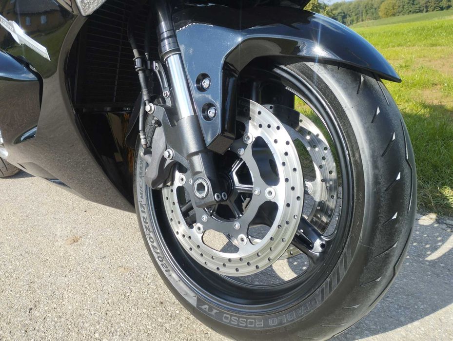 Fjr1300 el.zawieszenie AS półautomaty