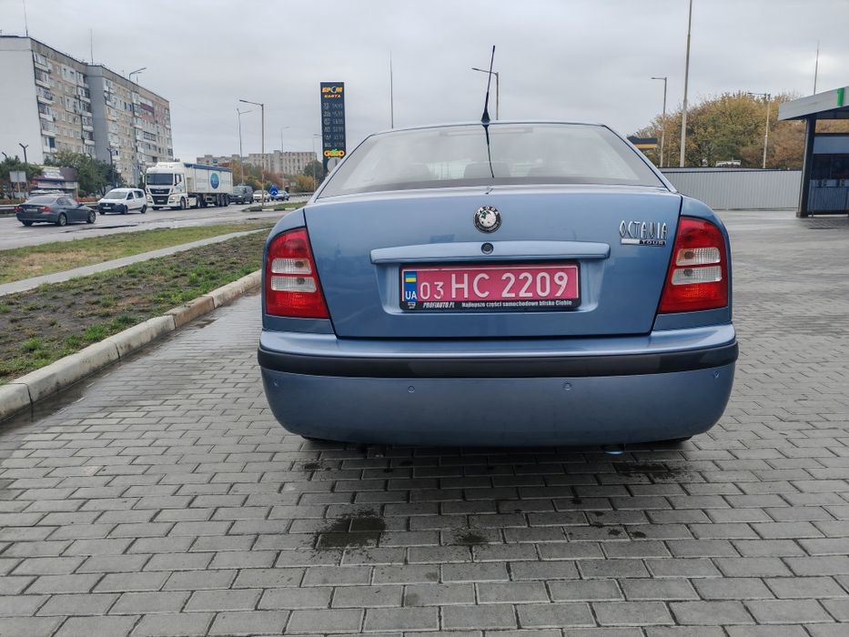 Skoda Octavia Tour 1.6 mpi бензин. 2007 рік