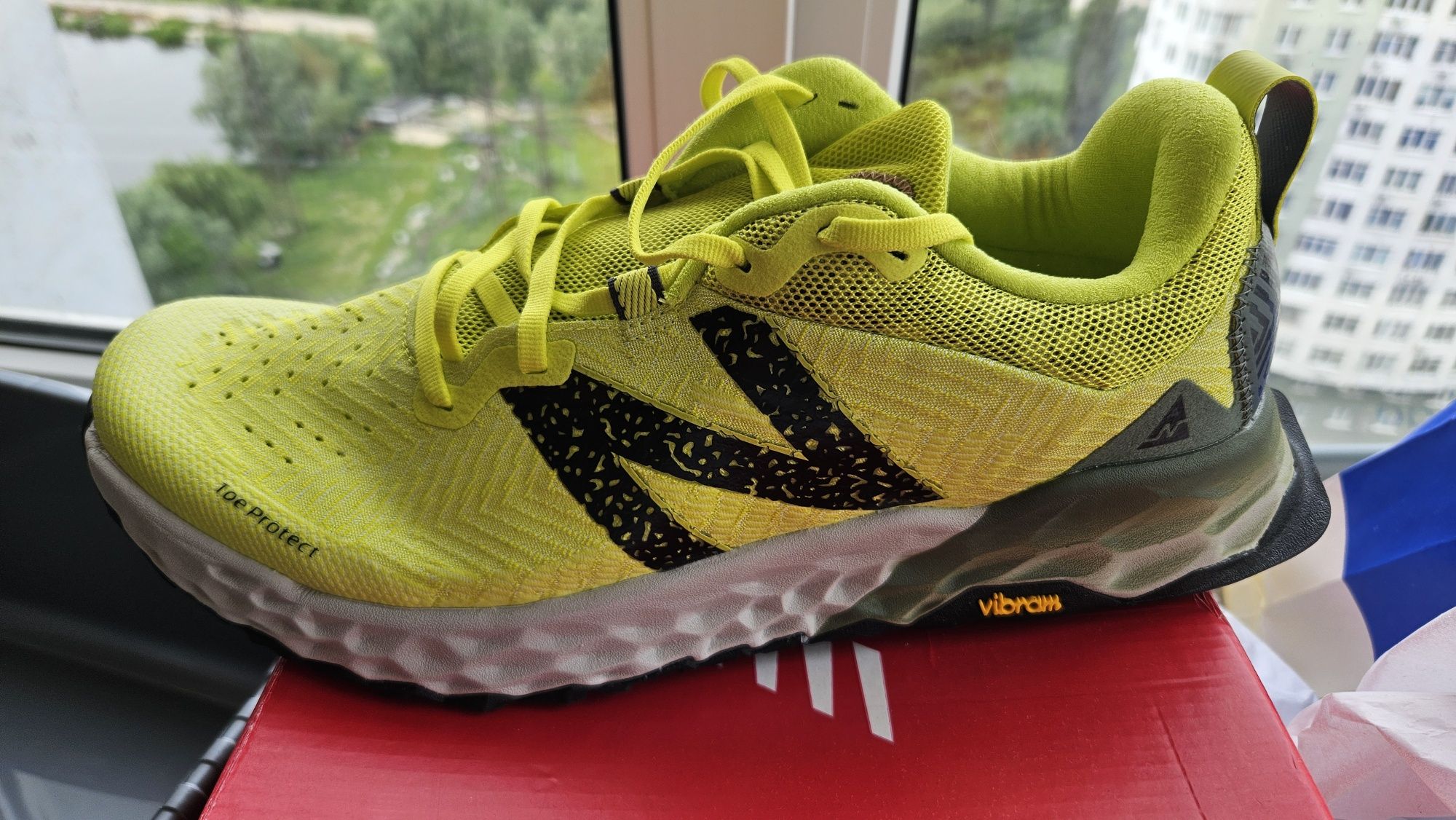 Кросівки  New Balance Fresh Foam Hierro V6 vibram  Оригінал