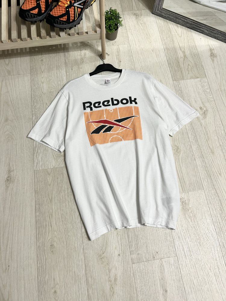 Reebok Center Logo Tee Футболка оригінал оригинал Опт
