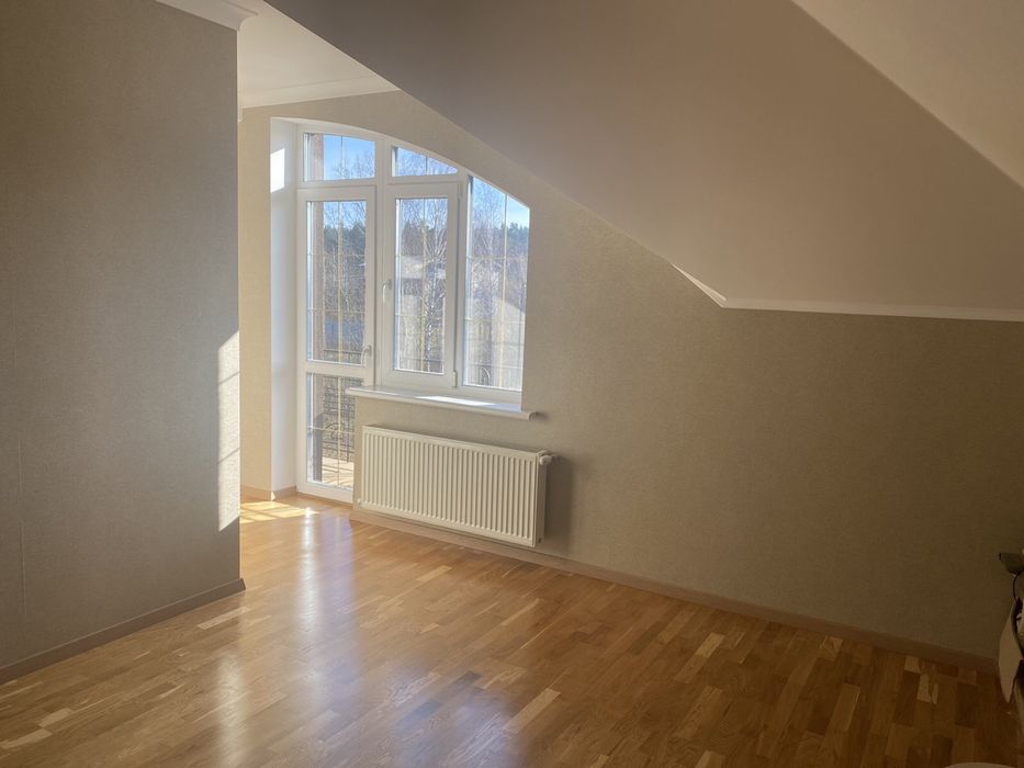 Укладка паркетноі дошки,та ламінату