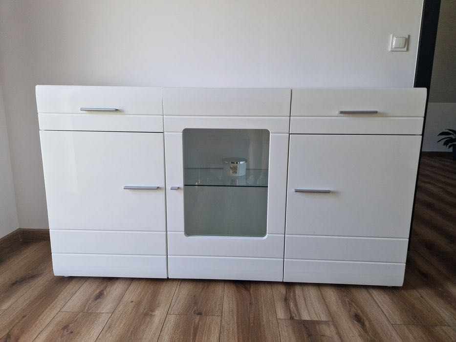 продам комод тумбу