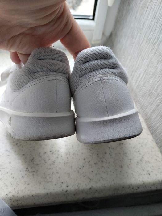 Дитячі кроси Адідас 18.5