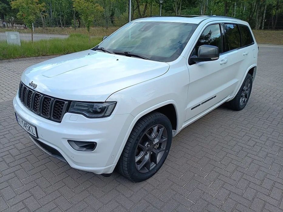 Jeep Grand Cherokee Aktywny tempomat, Bixenon, Alu 20, Niski przebieg, Wyjątkowy! 2021