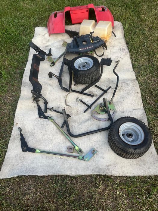 Kosiarka traktorek Honda 22 części