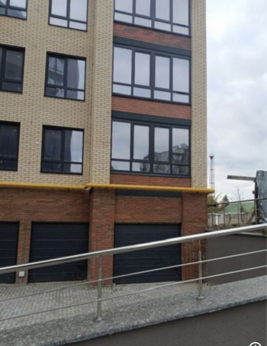 Прожаж гаражів  ЖК Домбровський