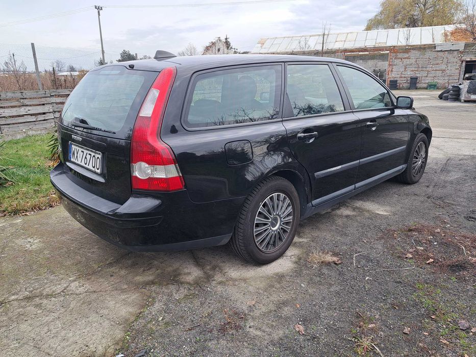 Volvo V50 1,6 benzyna, bardzo doinwestowany, bez wkładu finansowego.