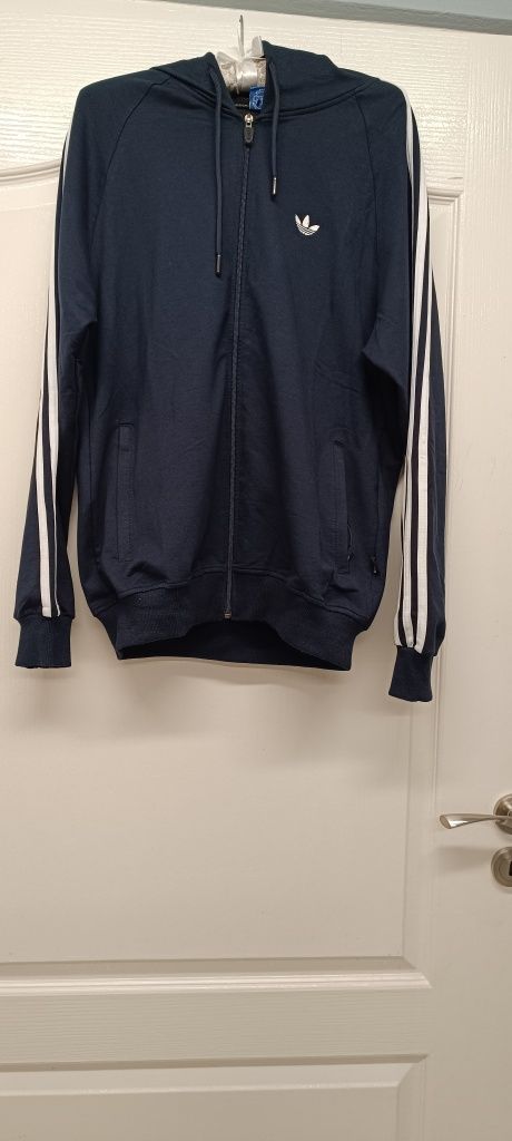 Granatowa bluza Adidas w rozmiarze xl