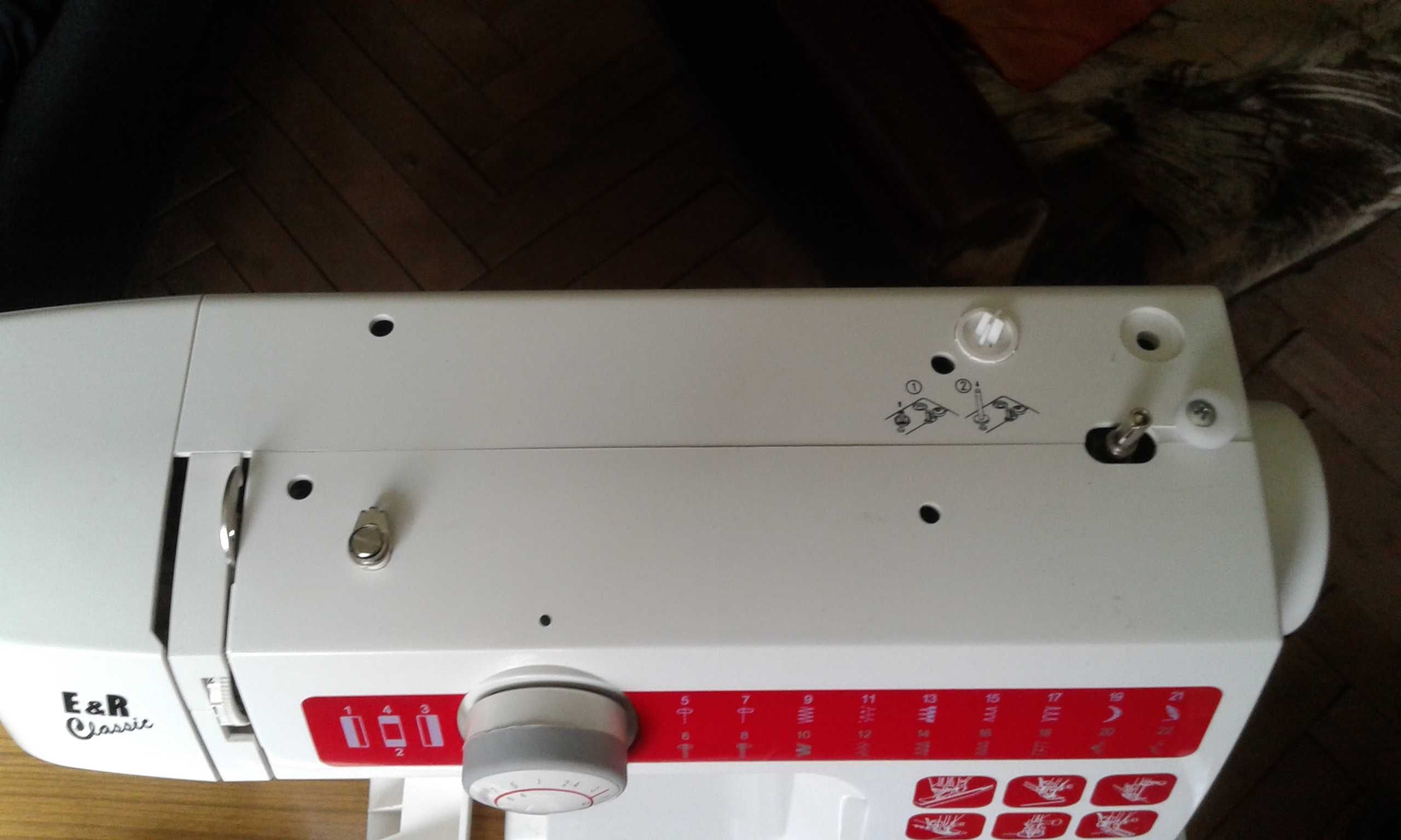 Maszyna do szycia elektryczna E&R Clasic NT22