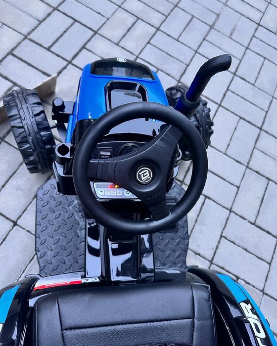 Трактор електромобіль дитячий на акумуляторі з Пультом та причепом