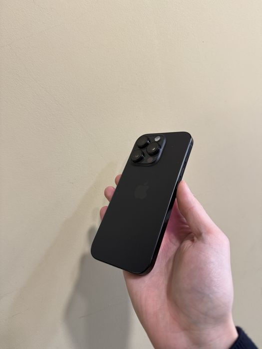 Б/у Iphone 16 Pro 128 Black Titanium (115ц заряду) ідеальний стан