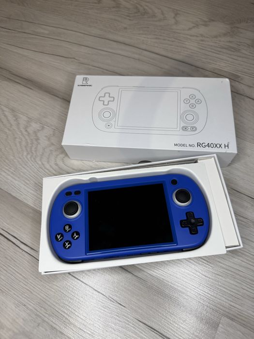 przenośna konsola do gier retro Anbernic RG40XX H