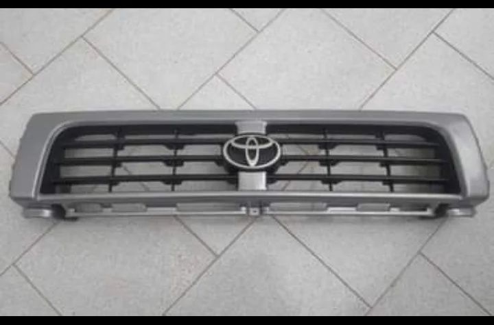 Grelha frontal Toyota Hilux