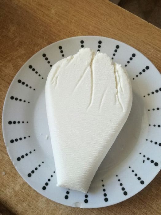 Mleko kozie.ser kozi. serwatka . łój kozi