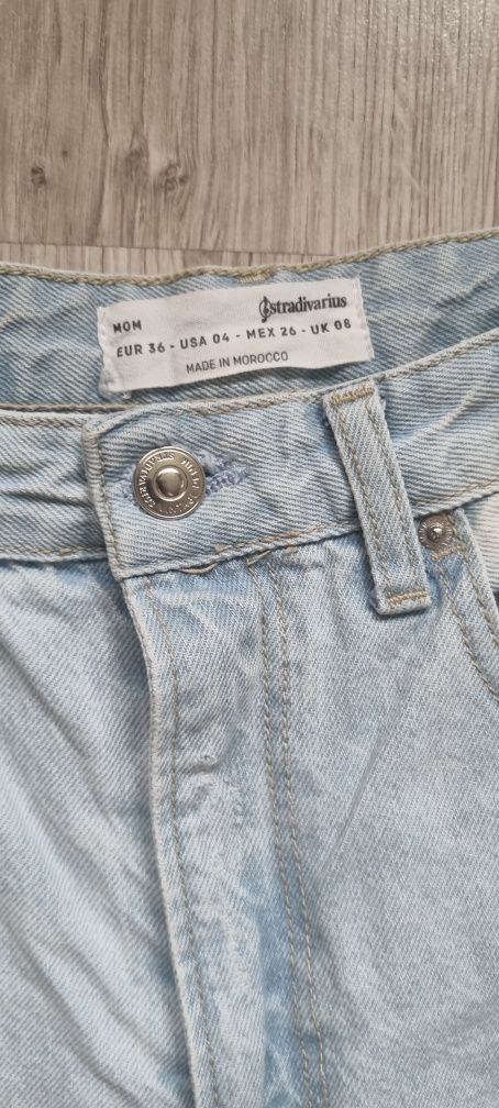 Mom jeans stradivarius